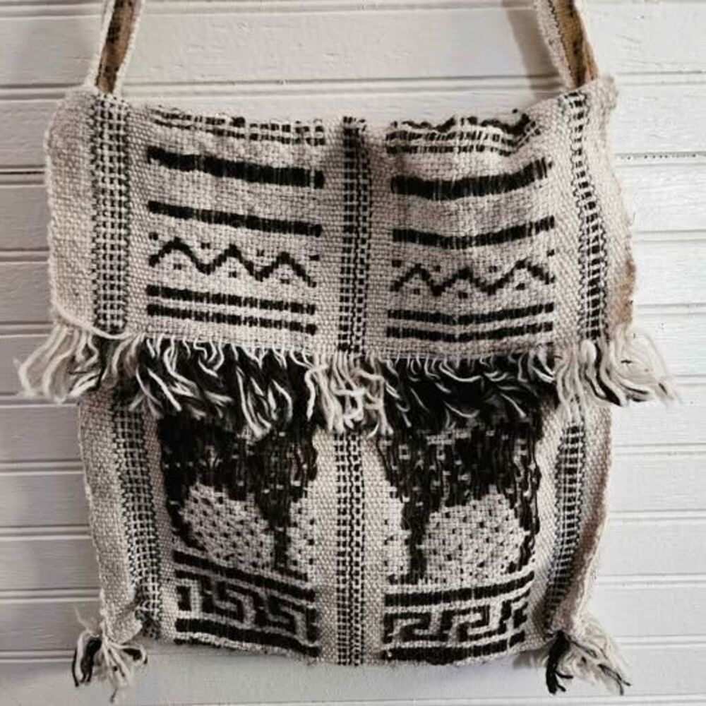 Vintage Greek Tagari Handwoven Crossbody Bag – Black Cream Greek Key Folk Art